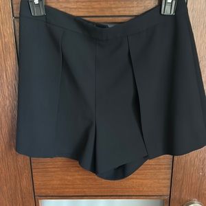 Alice + Olivia pleated black shorts. Size 2.